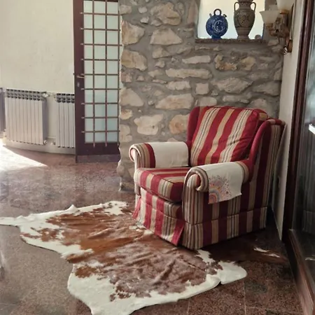 Apartman With Pool And