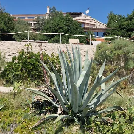 Apartman With Pool And Trogir