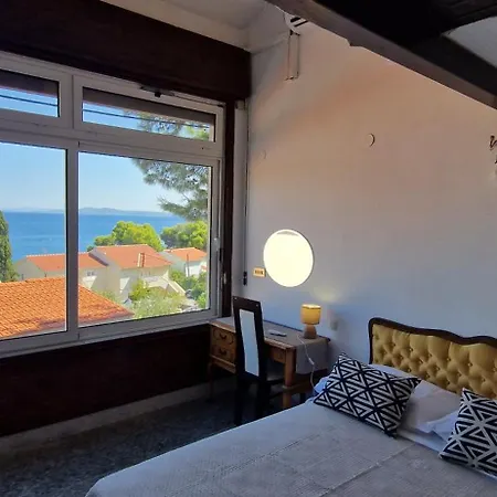 Apartman With Pool And *