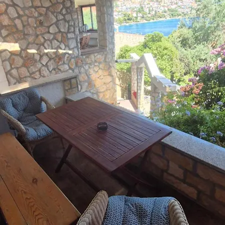 Bellavista With Pool And Apartamento Trogir